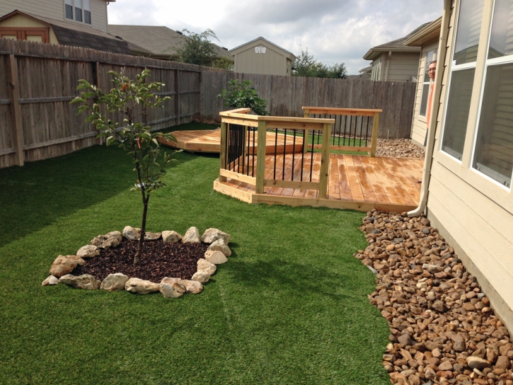 Fake Grass Windemere Texas Landscape Back Yard