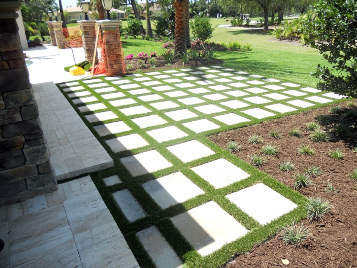 Fake Turf Thorndale Texas Landscape Pavers Back Yard